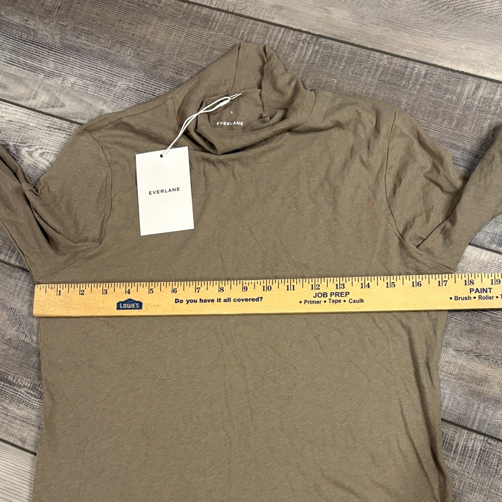 Everlane Taupe Tan Long Sleeve Turtleneck Thin Knit Top NWT Small - Picture 4 of 6